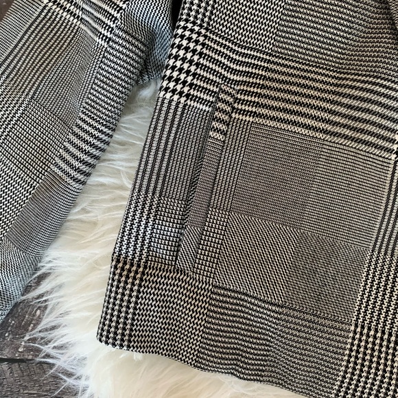 BOGO 💚 Forever 21 Blazer - Picture 3 of 6